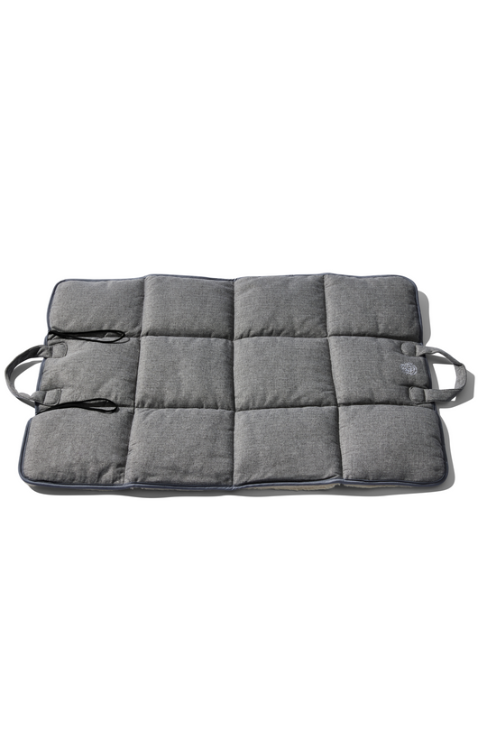 dog travel bed light grey under#color_light-grey